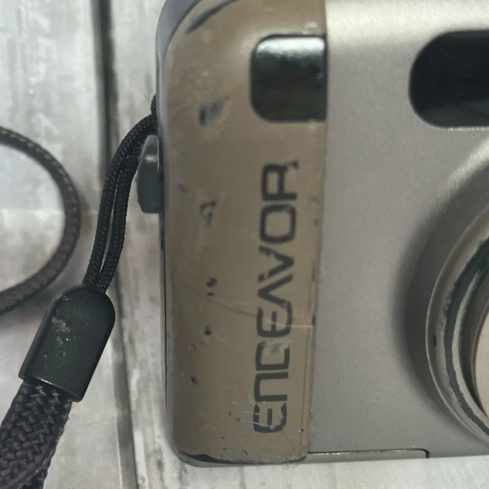FujiFilm Endeavor 300ix Zoom APS Point and Shoot Film‎ Camera